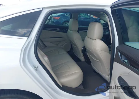 2017 Buick Lacrosse Essence из США, поврежденный, VIN 1G4ZP5SS2HU175719